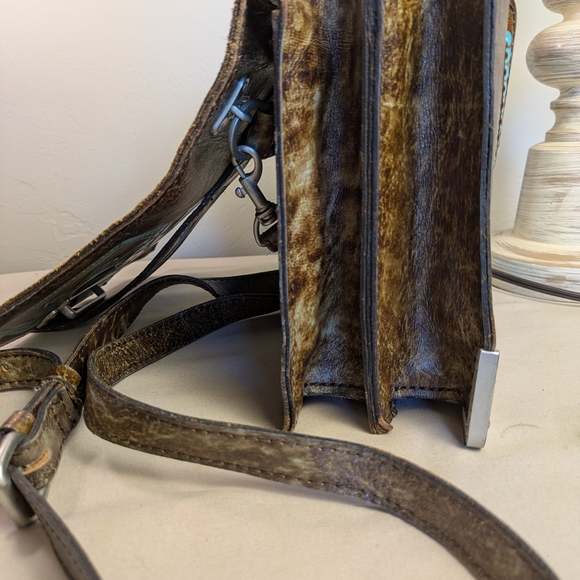 Patricia Nash Brn Leather Stella Flap HandBag w/Intriquite Blue Floral Tooling - Picture 10 of 16